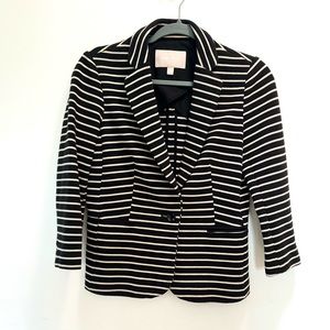 Banana Republic Black and Cream Stripes Blazer with 3/4 Sleeves / Size 4